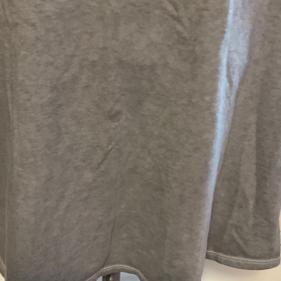 Terra & Sky Gray Short Sleeve Women's Top - Picture 2 of 6